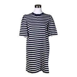 Naisten collegemekko, koko 40