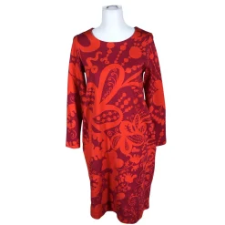 Naisten collegemekko, koko 36