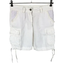Naisten shortsit, koko 40