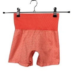Naisten urheilushortsit, koko 34